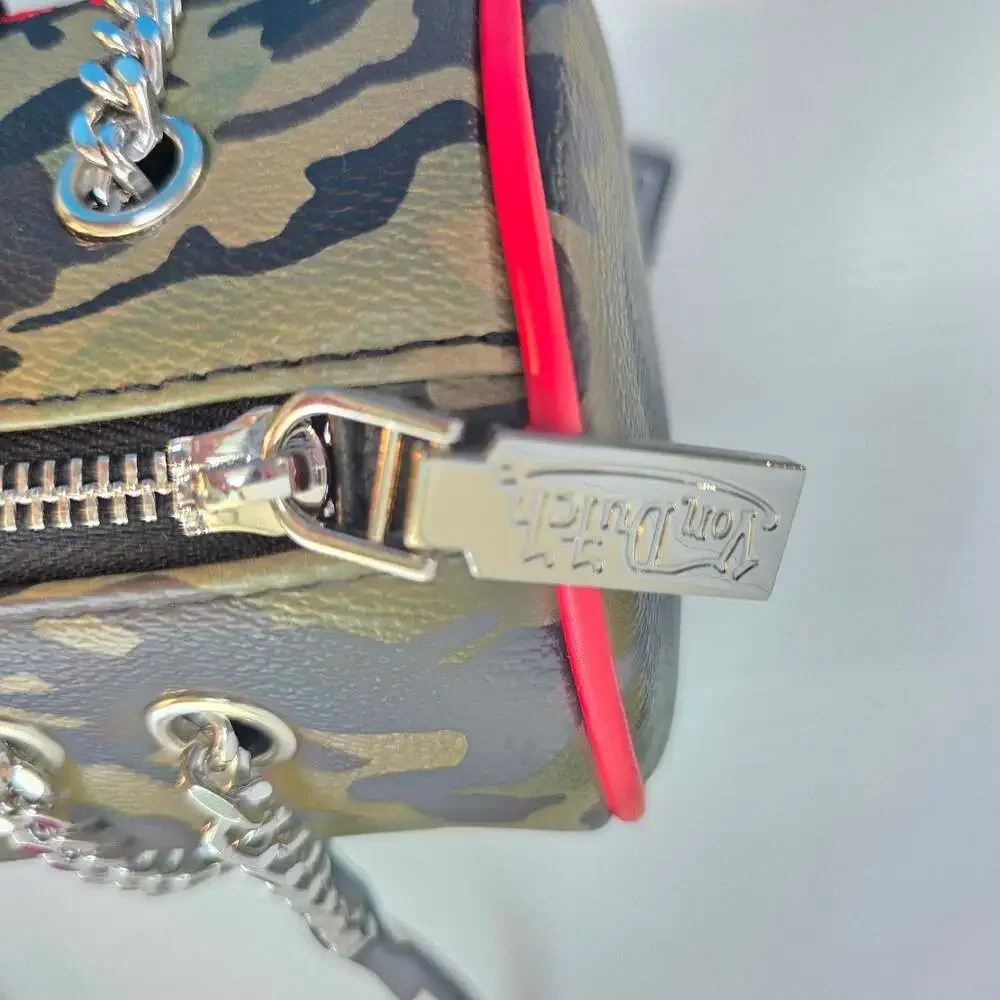 Von Dutch Barrel Bag Camo Red